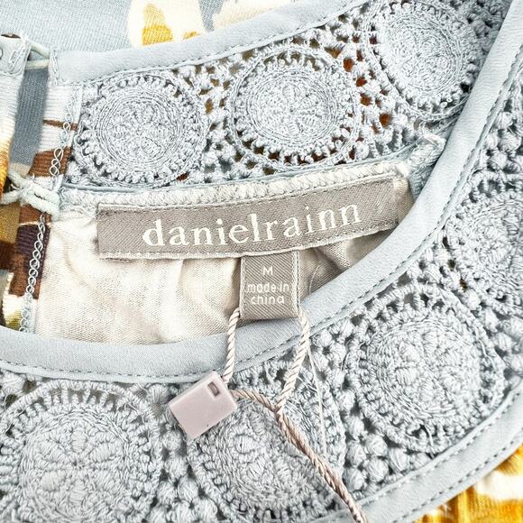 NWT Danielrainn Women's Light Blue Floral High Neck Crochet Midi Dress Size M - Picture 3 of 5